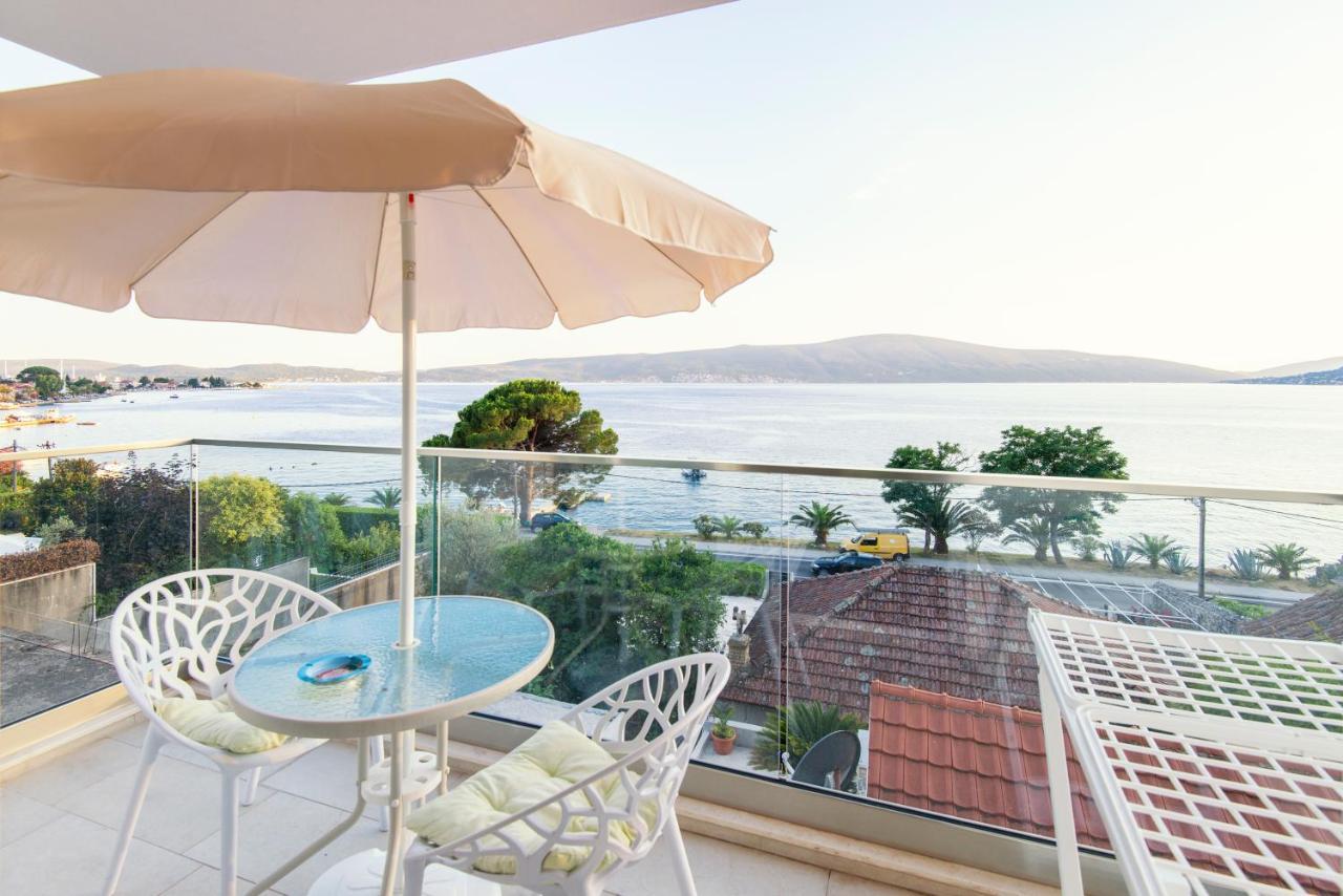 Villa Providenca Apartments Tivat Bagian luar foto