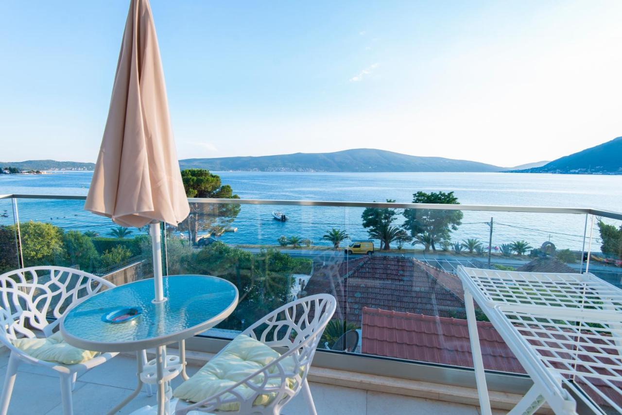 Villa Providenca Apartments Tivat Bagian luar foto